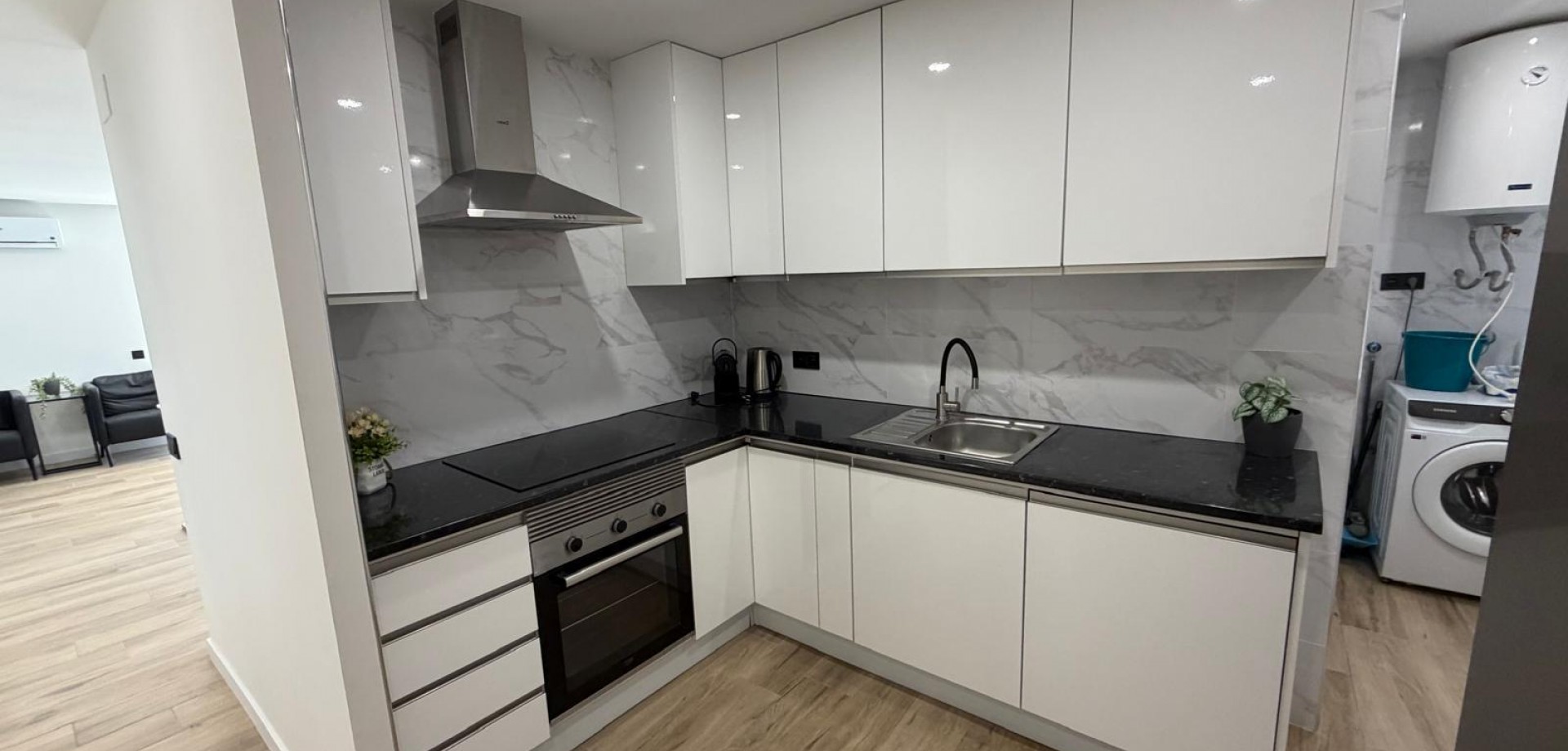 Apartment in Torrevieja - Image 3