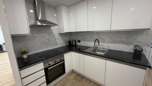 Resale - Apartment - Torrevieja - El Acequión - Los Náufragos