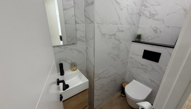 Resale - Apartment - Torrevieja - El Acequión - Los Náufragos