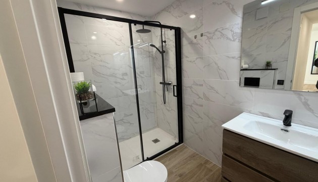 Resale - Apartment - Torrevieja - El Acequión - Los Náufragos