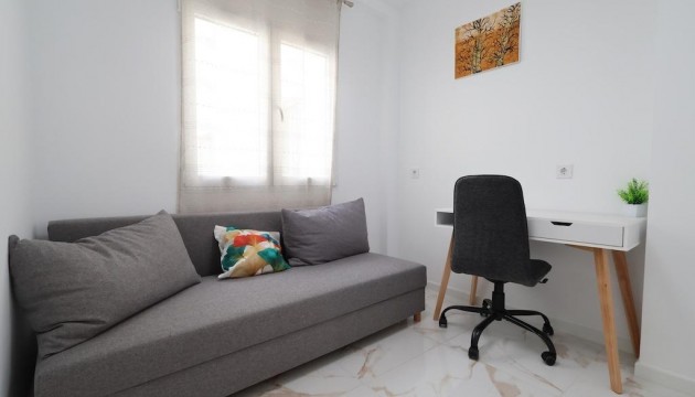 Resale - Apartment - Torrevieja - Torrelamata - La Mata
