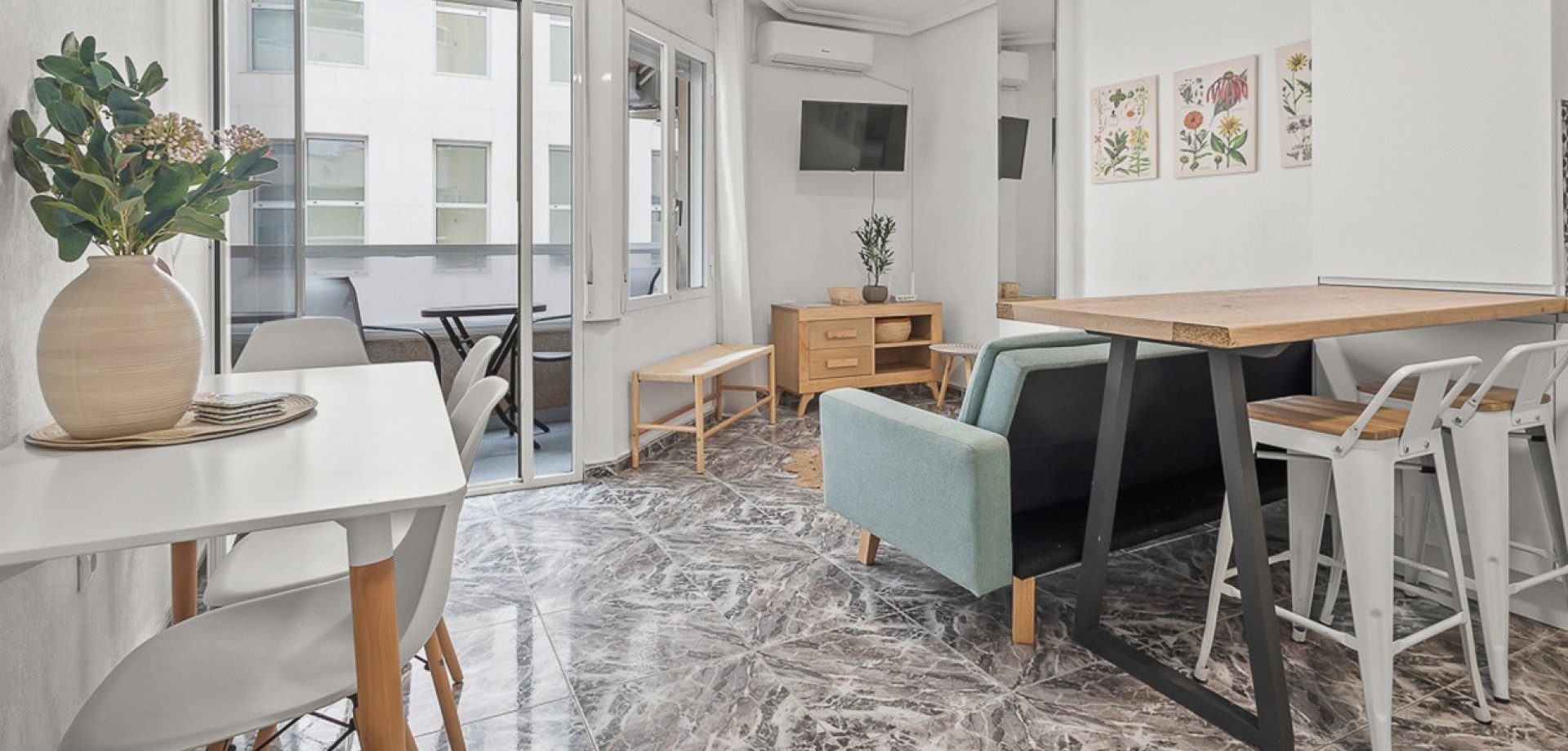 Apartment in Torrevieja - view 1