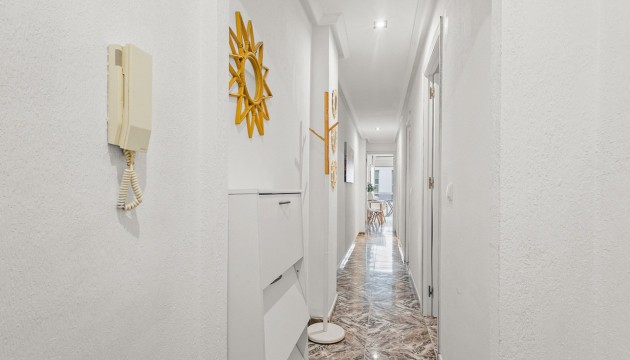 Resale - Apartment - Torrevieja - Playa del Cura