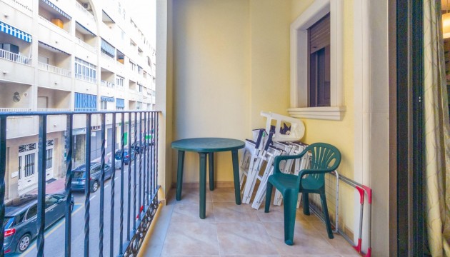 Resale - Apartment - Torrevieja - El Acequión - Los Náufragos