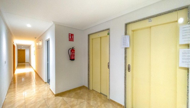Resale - Apartment - Torrevieja - El Acequión - Los Náufragos