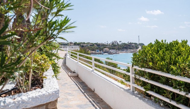 Resale - Apartment - Orihuela Costa - Cabo Roig