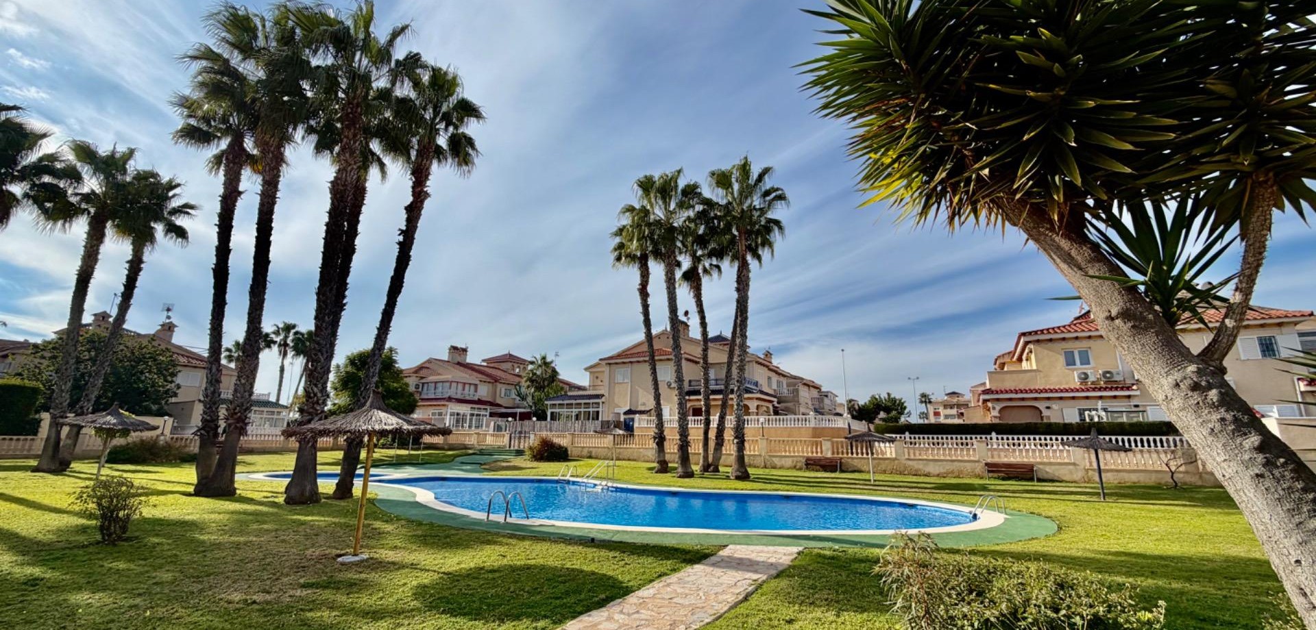 Apartment in Playa Flamenca - view 1