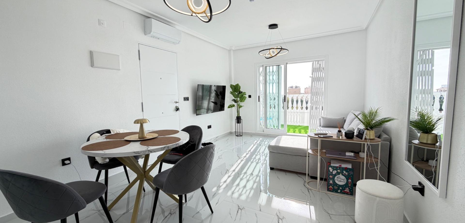 Apartment in Playa Flamenca - Image 3