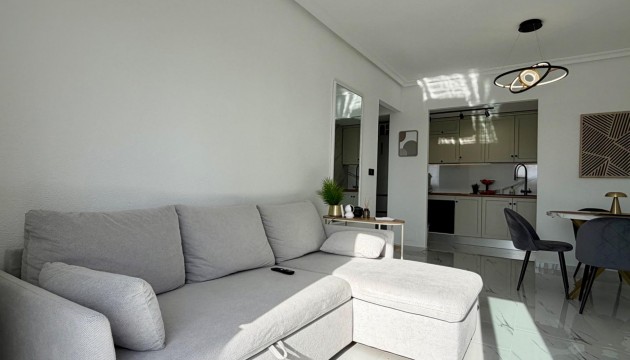 Resale - Apartment - Orihuela Costa - Playa Flamenca