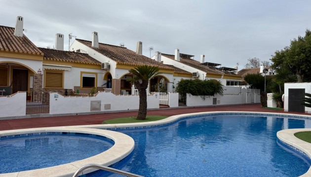 Resale - House - Pilar de la Horadada - Torre de la Horadada