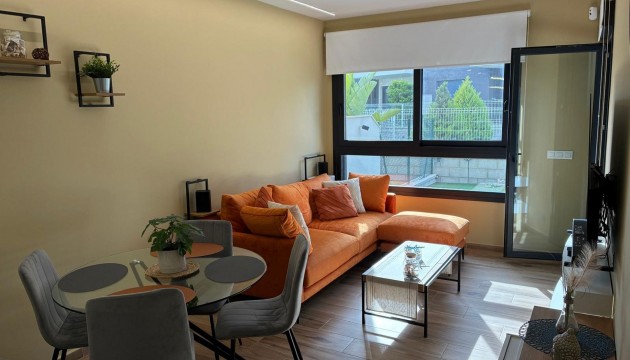 Resale - Apartment - Orihuela Costa - Villamartín