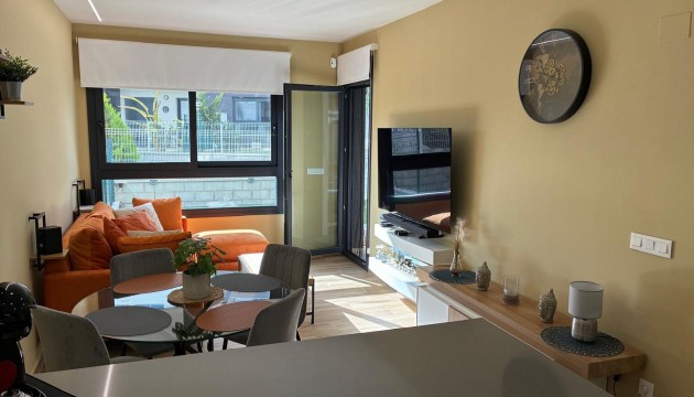 Resale - Apartment - Orihuela Costa - Villamartín