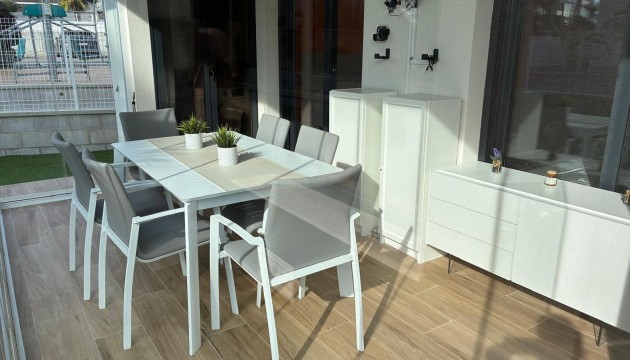 Resale - Apartment - Orihuela Costa - Villamartín