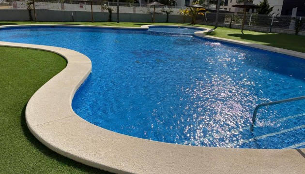 Resale - Apartment - Orihuela Costa - Villamartín