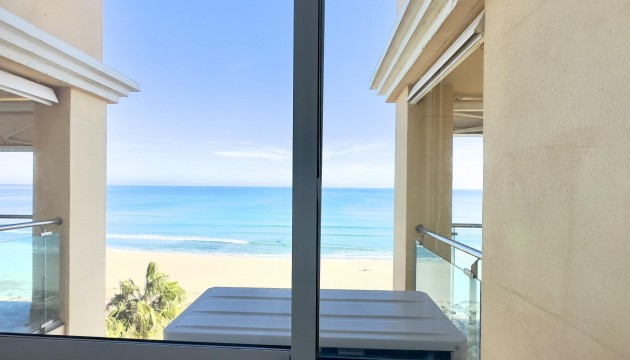 Resale - Apartment - La Manga del Mar Menor - Playa del Esparto-Veneziola