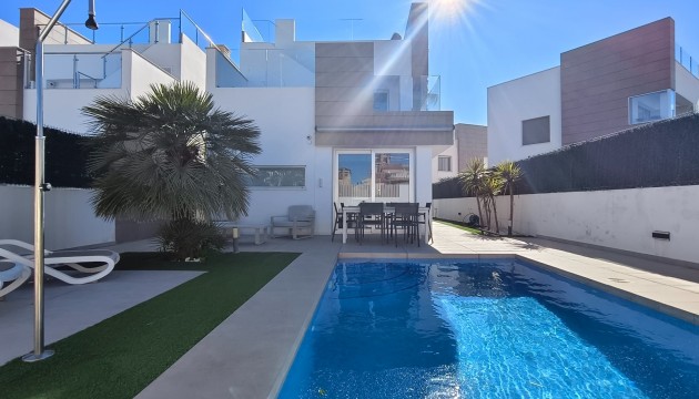 Resale - Detached Villa - Guardamar del Segura - El Raso