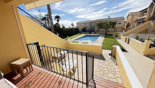 Resale - Apartment - Orihuela Costa - Villamartín