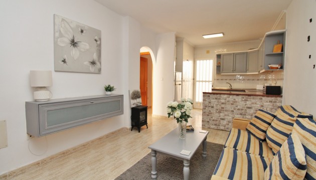 Resale - Apartment - Orihuela Costa - Villamartín