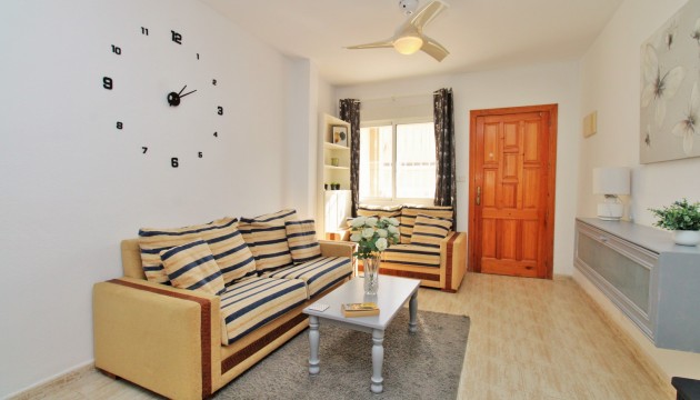 Resale - Apartment - Orihuela Costa - Villamartín