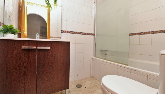 Resale - Apartment - Orihuela Costa - Villamartín