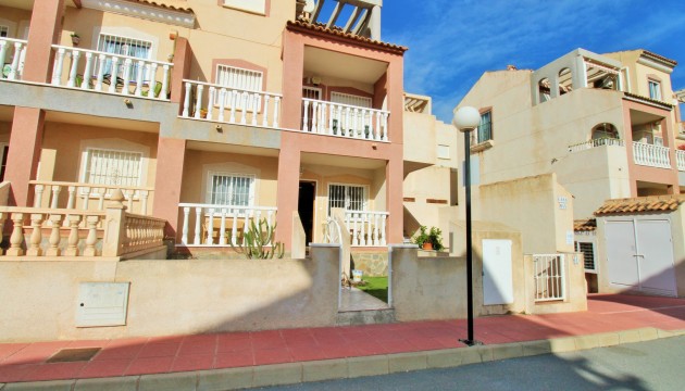 Resale - Apartment - Orihuela Costa - Villamartín