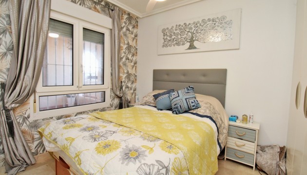Resale - Apartment - Orihuela Costa - Playa Flamenca