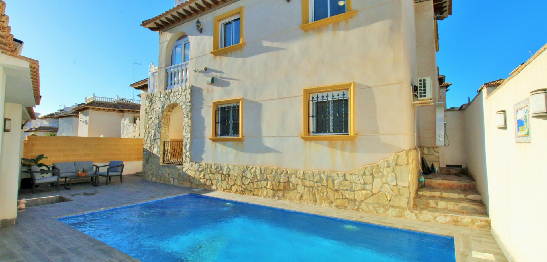 House in Playa Flamenca - view 1