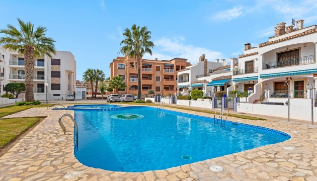 Resale - Apartment - Orihuela Costa - Villamartín