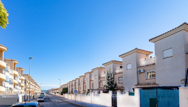 Resale - Townhouse - Orihuela Costa - Punta Prima