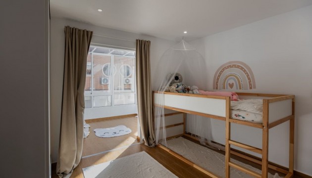 Перепродажа - Таунхаус - Torrevieja