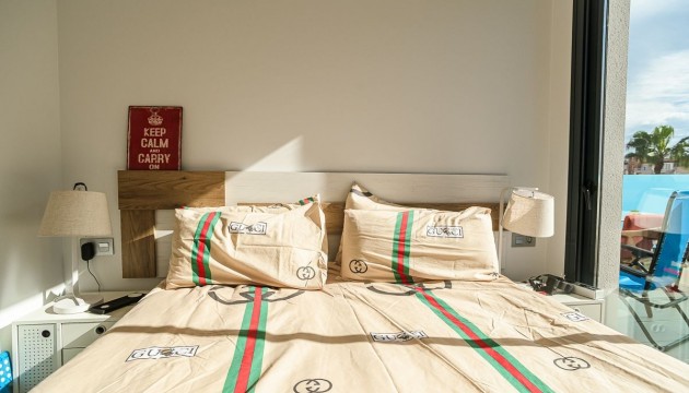 Resale - Apartment - Torrevieja - Calas Blancas