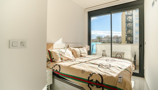 Resale - Apartment - Torrevieja - Calas Blancas