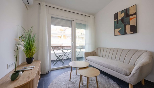 Resale - Apartment - Torrevieja - Playa de los Locos