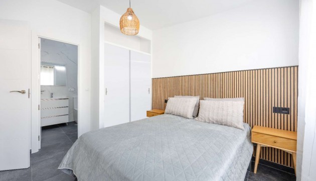 Resale - Apartment - Torrevieja - Playa de los Locos