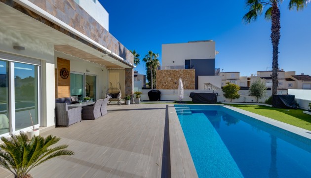 Begagnad - Fristående Villa - Torrevieja