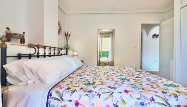 Resale - Apartment - Torrevieja - Torrelamata - La Mata