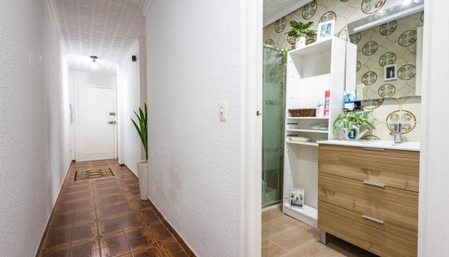 Resale - Apartment - Torrevieja - El Acequión - Los Náufragos