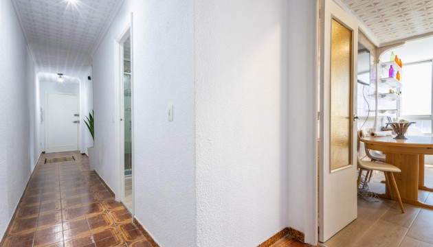 Resale - Apartment - Torrevieja - El Acequión - Los Náufragos