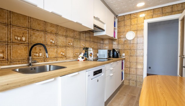 Resale - Apartment - Torrevieja - El Acequión - Los Náufragos