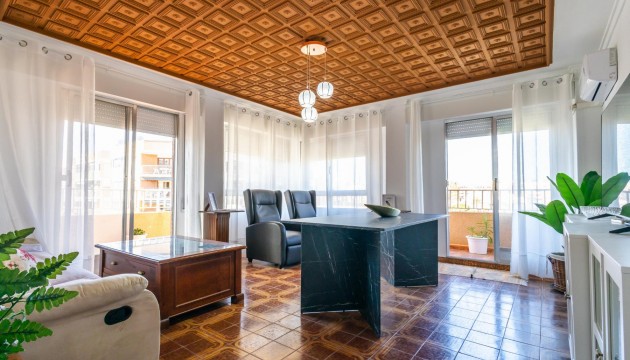 Resale - Apartment - Torrevieja - El Acequión - Los Náufragos