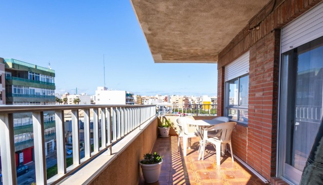 Resale - Apartment - Torrevieja - El Acequión - Los Náufragos