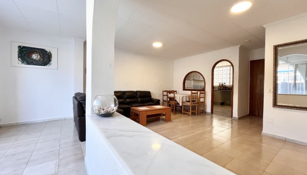 Resale - Townhouse - Torrevieja - La Siesta - El Salado -  Torreta