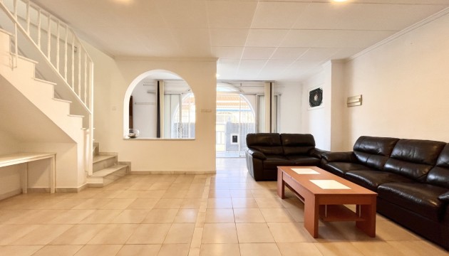 Resale - Townhouse - Torrevieja - La Siesta - El Salado -  Torreta