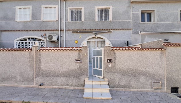 Resale - Townhouse - Torrevieja - La Siesta - El Salado -  Torreta