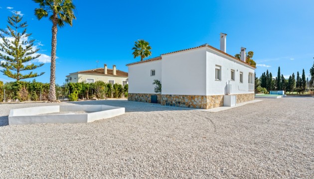 Reventa - Finca - Dolores