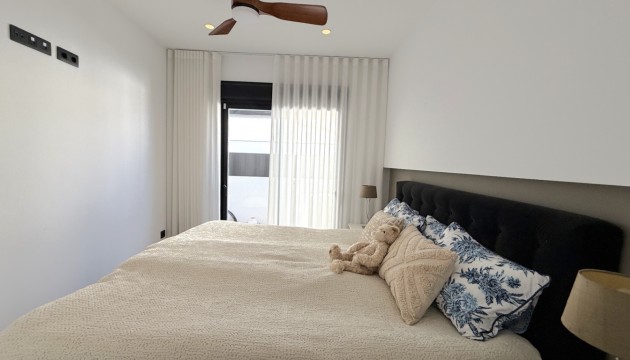 Resale - Bungalow - Pilar de la Horadada - Costa Blanca Sur