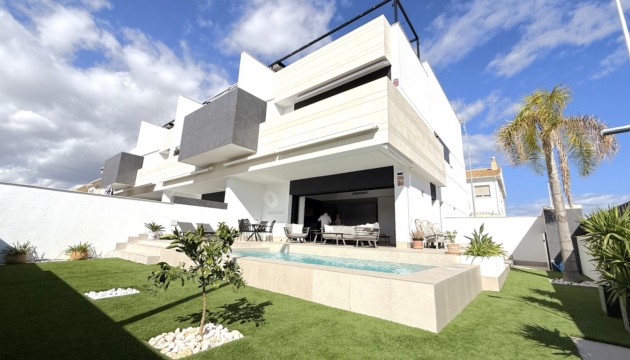 Resale - Bungalow - Pilar de la Horadada - Costa Blanca Sur