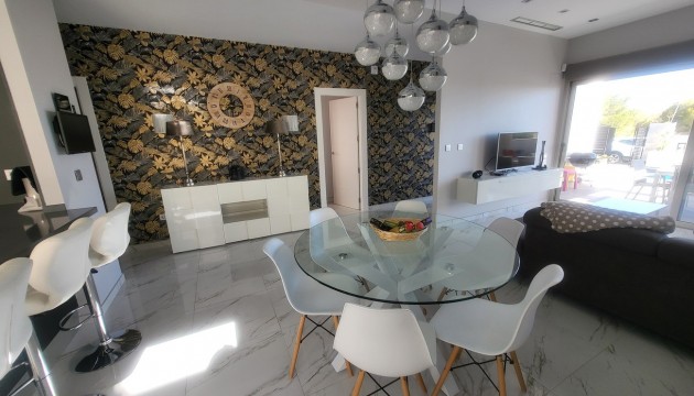 Resale - Detached Villa - Orihuela Costa - Villamartín