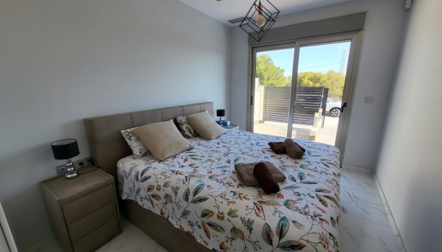 Resale - Detached Villa - Orihuela Costa - Villamartín