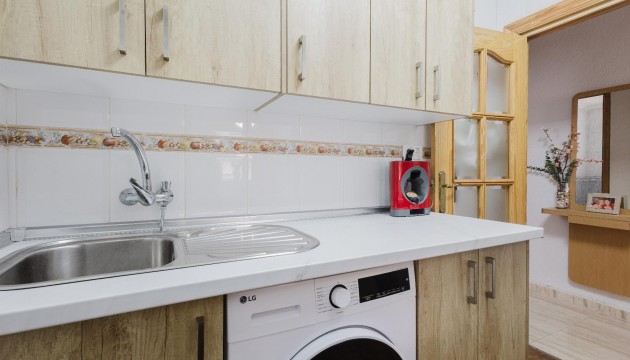 Resale - Apartment - Torrevieja - El Acequión - Los Náufragos